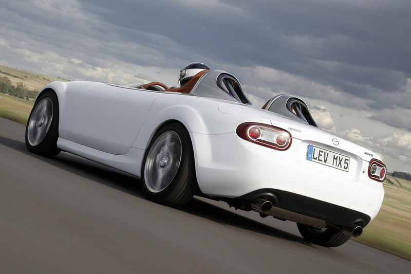 Illustration for article titled Mazda MX-5 Superlight Concept